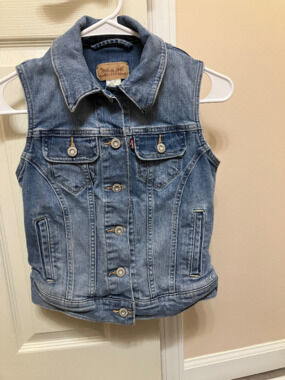 Levi's Women's Blue Button Front Vest Sleeveless Pockets Size S/P/CHP